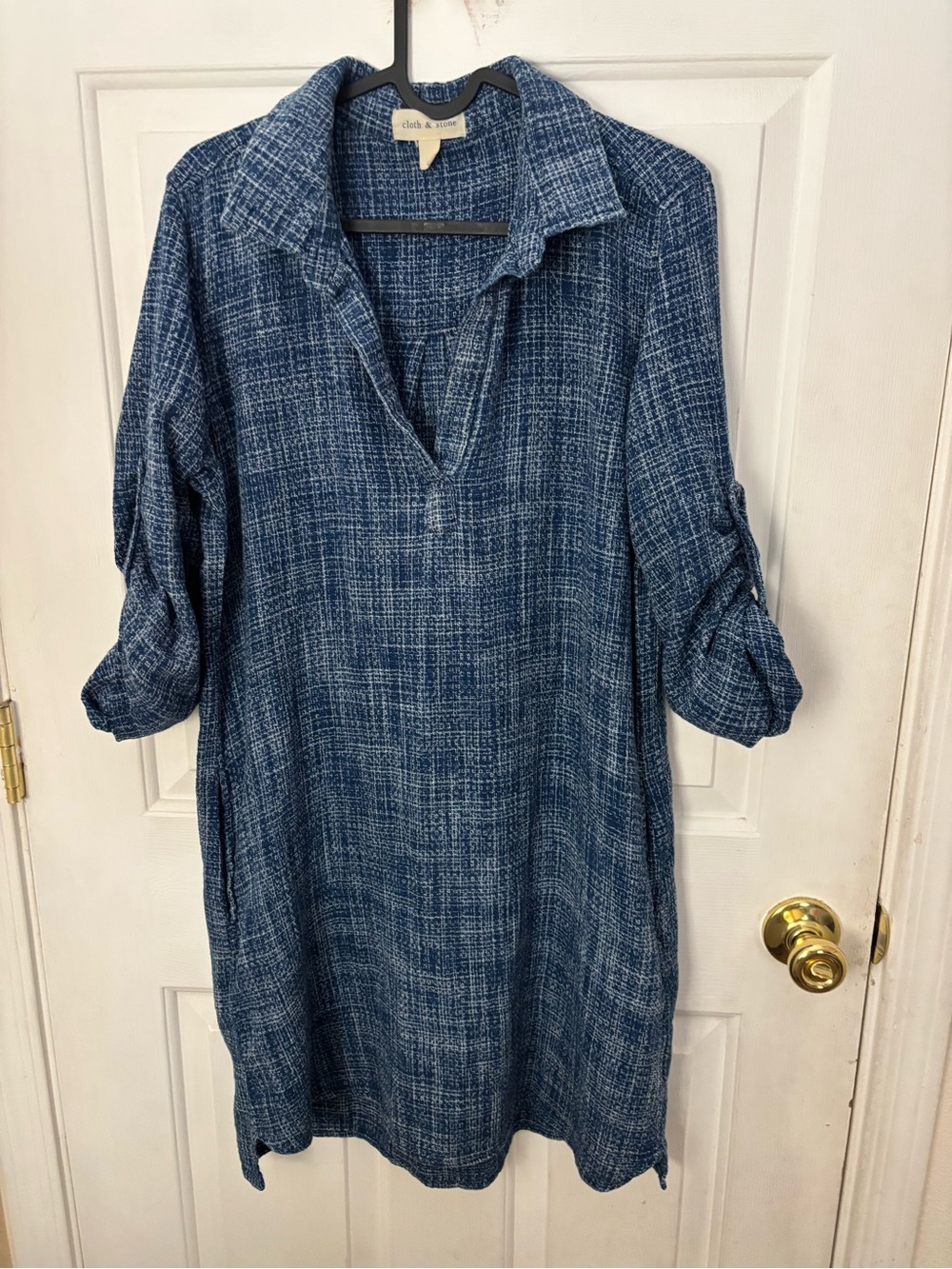 cloth & stone Navy Blue Textured Button-Front Top